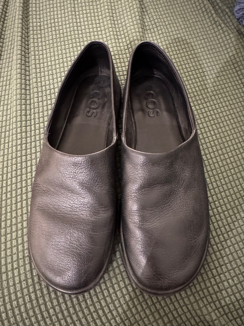 COS  Men’s Black Leather Slip-Ons